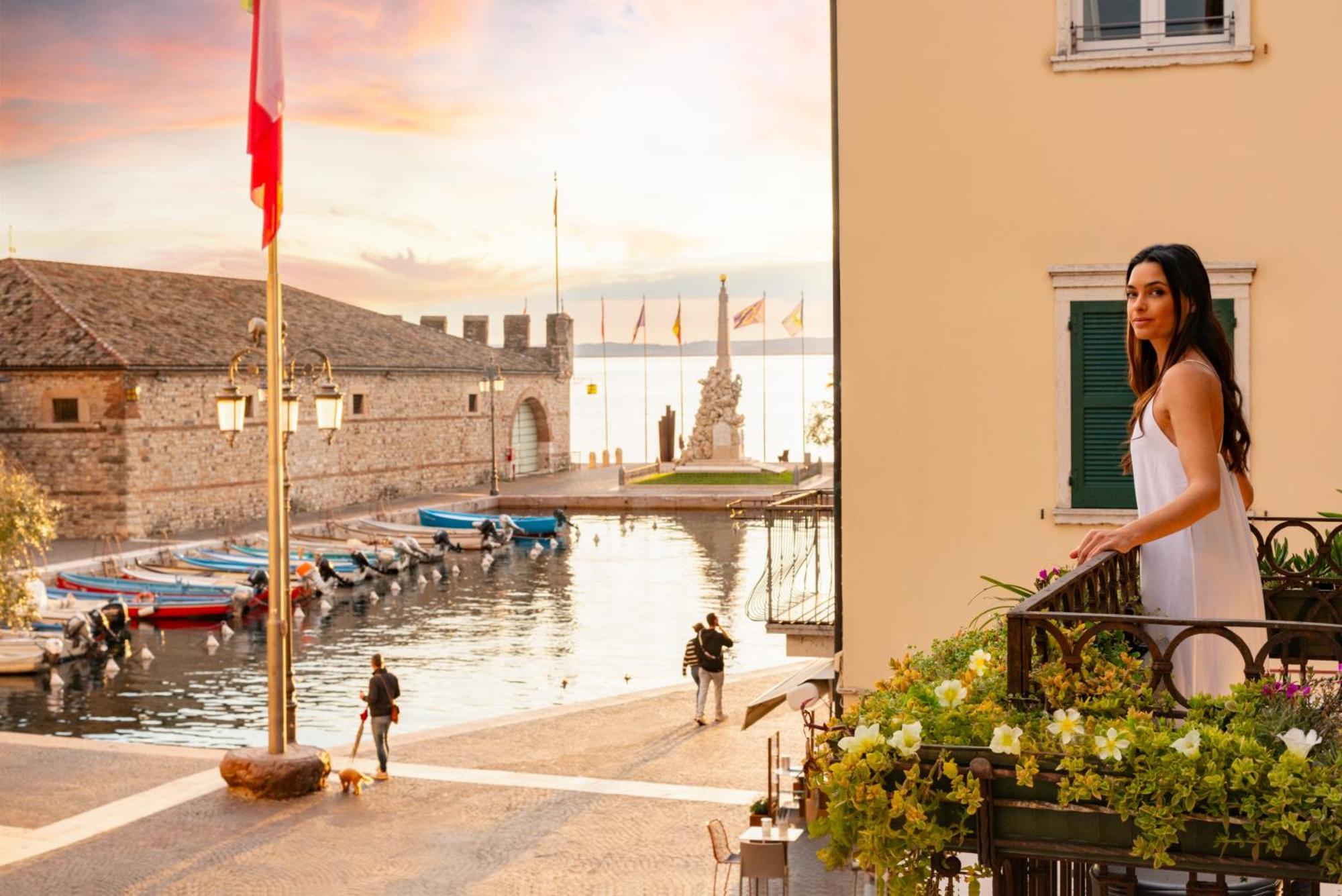 The Mansion Of Countess Rizzardi On Garda Lake Lazise Exterior foto