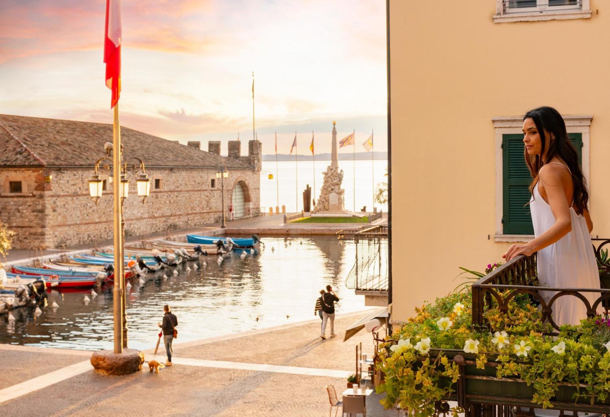 The Mansion Of Countess Rizzardi On Garda Lake Lazise Exterior foto